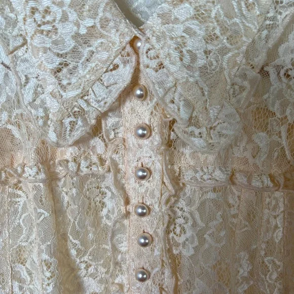 Vintage Womens Victorian Lace Button Up Top Sz S Coquette Bell Sleeve Ivory Y2K - Picture 2 of 12